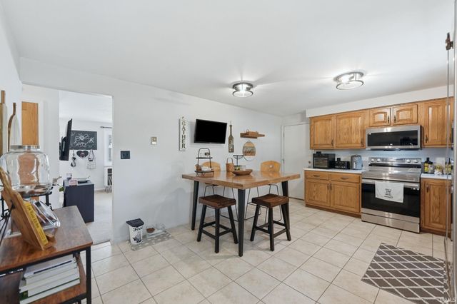 4016 Beaverbrook Drive, Fort Wayne, IN 46815