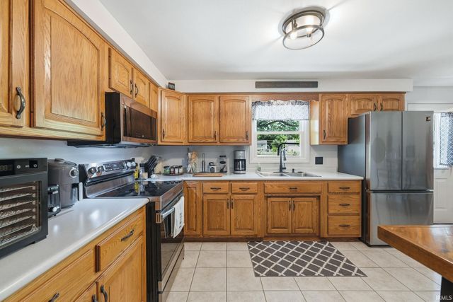 4016 Beaverbrook Drive, Fort Wayne, IN 46815