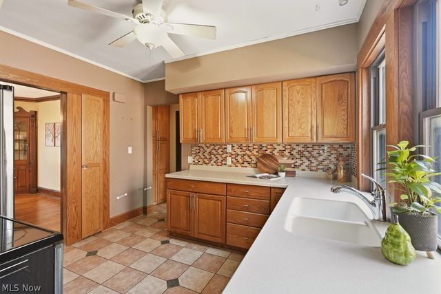 17513 Laverne Avenue, Cleveland, OH 44135