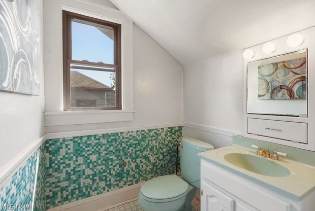 17513 Laverne Avenue, Cleveland, OH 44135