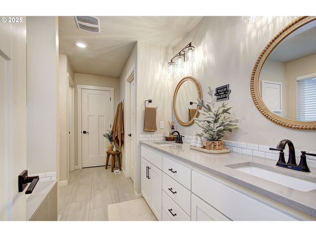 3947 Sw BRIXTON Ave, Gresham, OR 97080