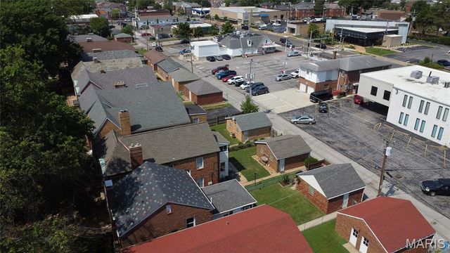 6635 Devonshire Avenue, St Louis, MO 63109
