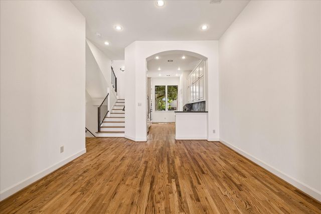 5817 Feagan Street, Houston, TX 77007