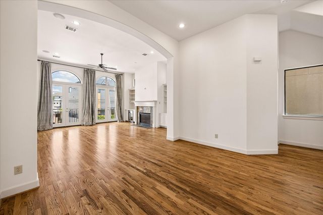 5817 Feagan Street, Houston, TX 77007