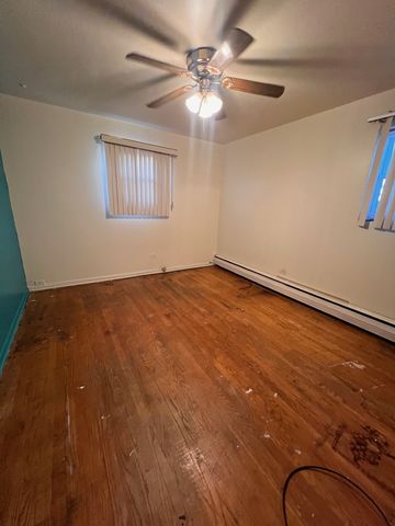 9259 S Green Street, Chicago, IL 60620