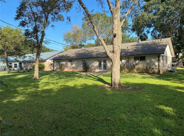 1116 Frances Drive, Rosenberg, TX 77471