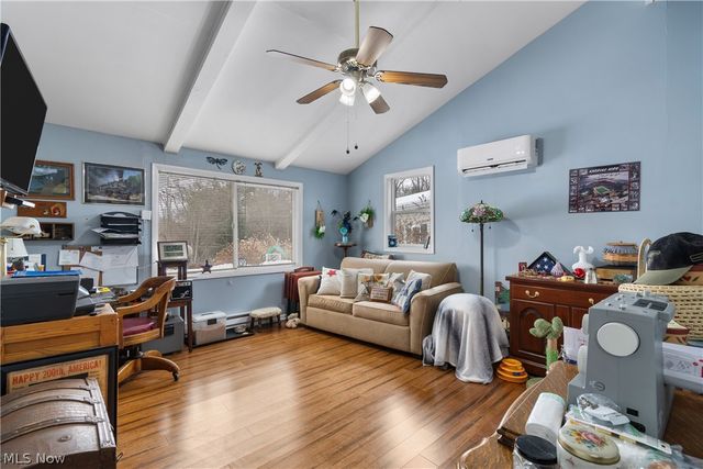 5039 Erie Avenue N, Canal Fulton, OH 44614