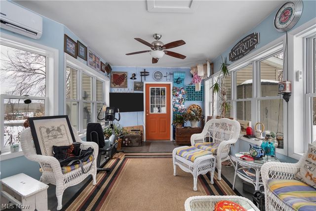 5039 Erie Avenue N, Canal Fulton, OH 44614