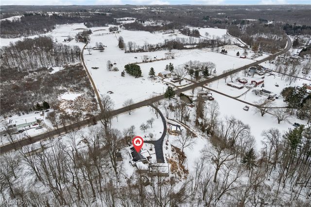 5039 Erie Avenue N, Canal Fulton, OH 44614