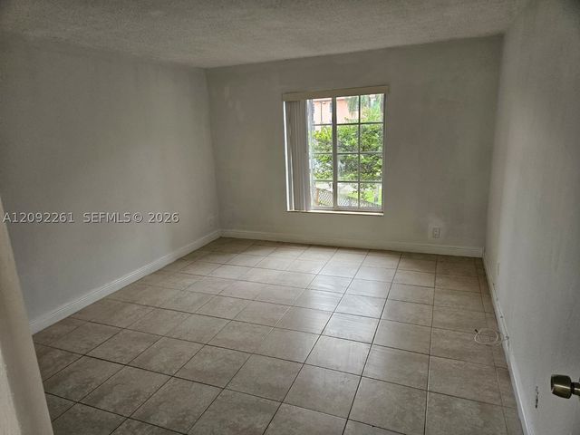 5201 Geneva Way 201, Doral, FL 33166