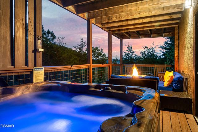 2603 June Bug Way, Sevierville, TN 37862