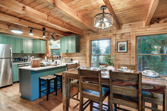 2603 June Bug Way, Sevierville, TN 37862