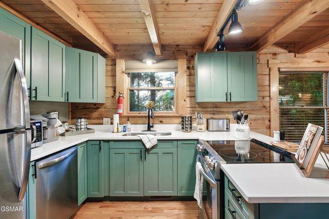 2603 June Bug Way, Sevierville, TN 37862