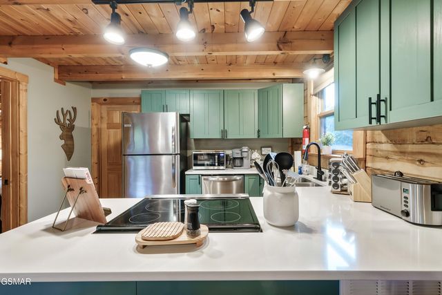 2603 June Bug Way, Sevierville, TN 37862