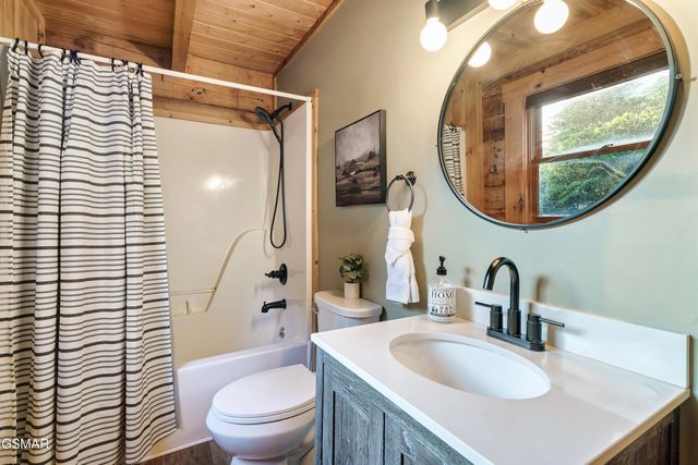 2603 June Bug Way, Sevierville, TN 37862