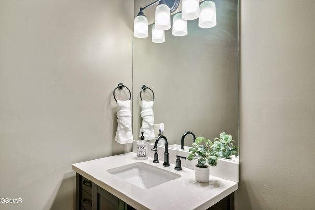 2603 June Bug Way, Sevierville, TN 37862