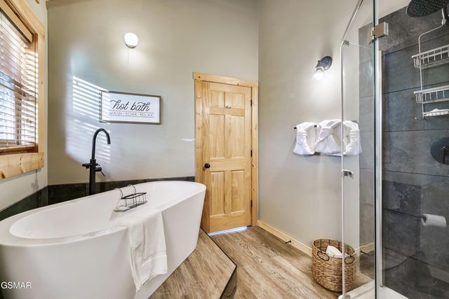 2603 June Bug Way, Sevierville, TN 37862