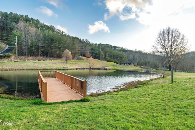 2603 June Bug Way, Sevierville, TN 37862