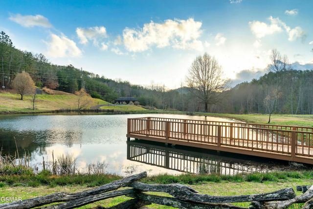 2603 June Bug Way, Sevierville, TN 37862