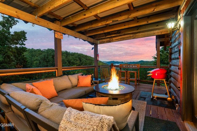 2603 June Bug Way, Sevierville, TN 37862