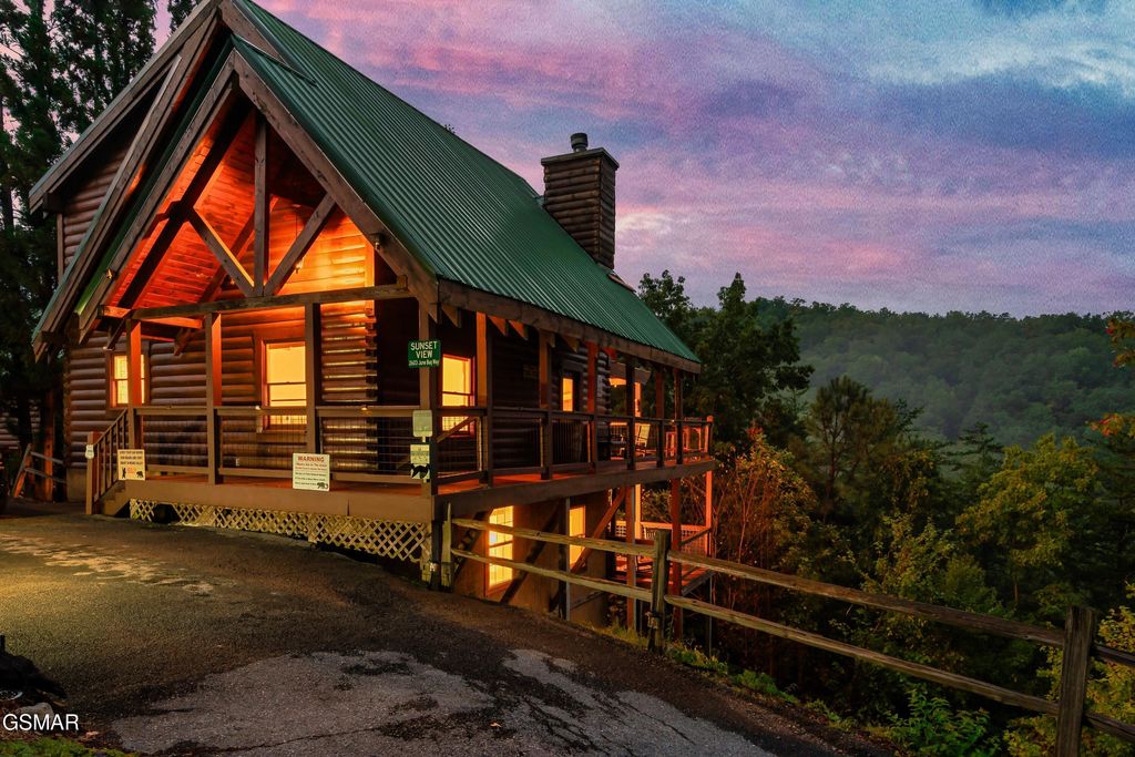 2603 June Bug Way, Sevierville, TN 37862