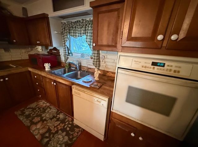 20 Martha Street, Nashua, NH 03062