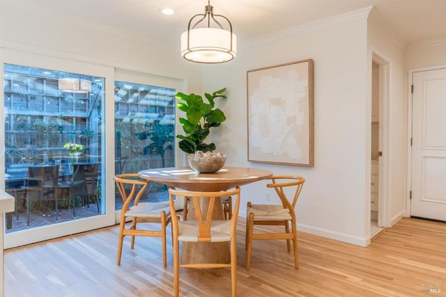 136 Peacock Dr, San Rafael, CA 94901