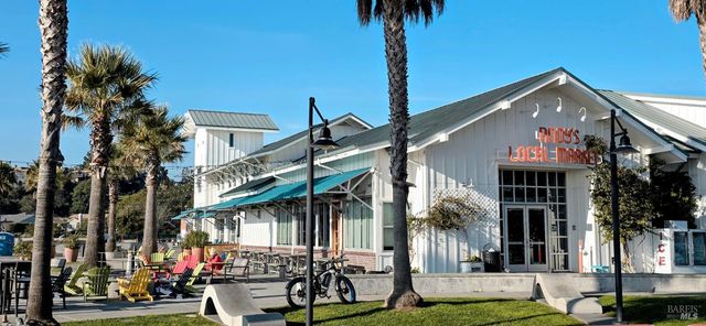 136 Peacock Dr, San Rafael, CA 94901