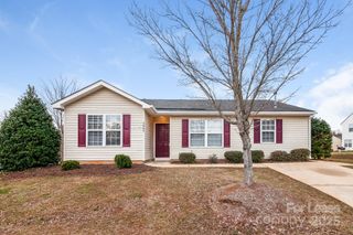 2903 Fairglen Road, Charlotte, NC 28269