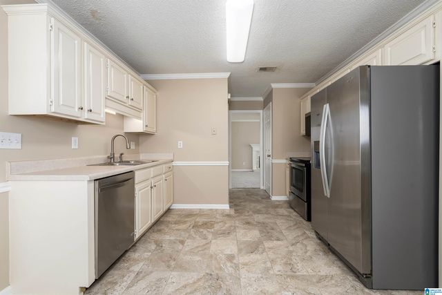 518 LAUREL WOODS TRAIL, Helena, AL 35080