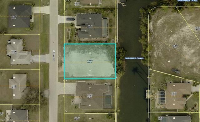2135 SW 4th CT, Cape Coral, FL 33991