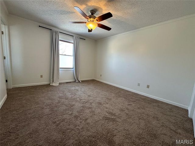 7 Nick Ridge Drive, Washington, MO 63090