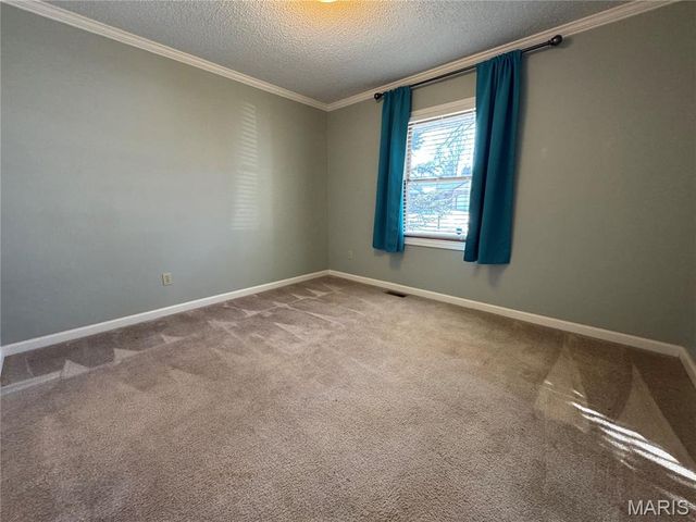 7 Nick Ridge Drive, Washington, MO 63090