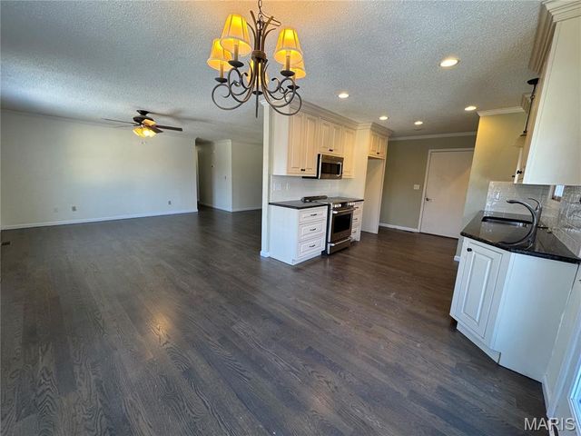 7 Nick Ridge Drive, Washington, MO 63090