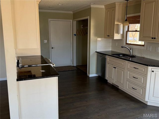 7 Nick Ridge Drive, Washington, MO 63090