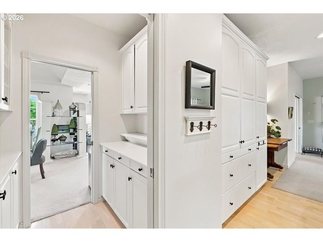 2942 43RD Ave, Albany, OR 97322