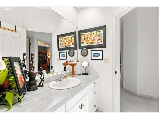 2942 43RD Ave, Albany, OR 97322