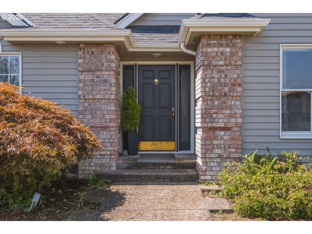 2942 43RD Ave, Albany, OR 97322