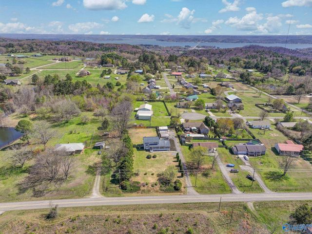 5505 Georgia Mountain Road, Guntersville, AL 35976