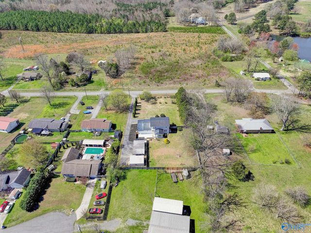 5505 Georgia Mountain Road, Guntersville, AL 35976