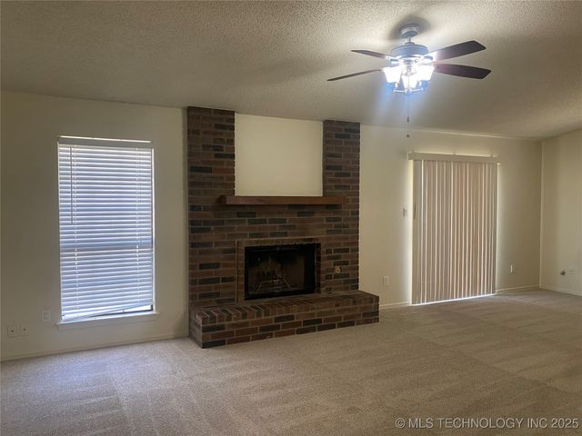 1232 W Los Angeles Circle, Broken Arrow, OK 74011