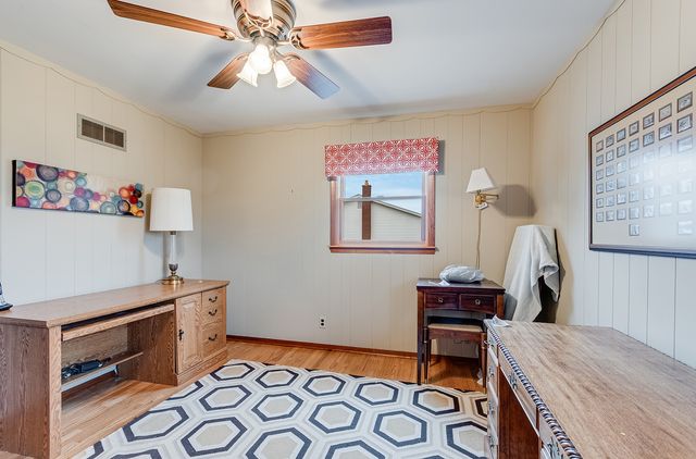 1724 Lincoln Avenue, Crest Hill, IL 60403