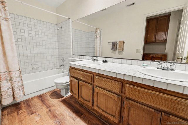 9264 Lethbridge, San Diego, CA 92129