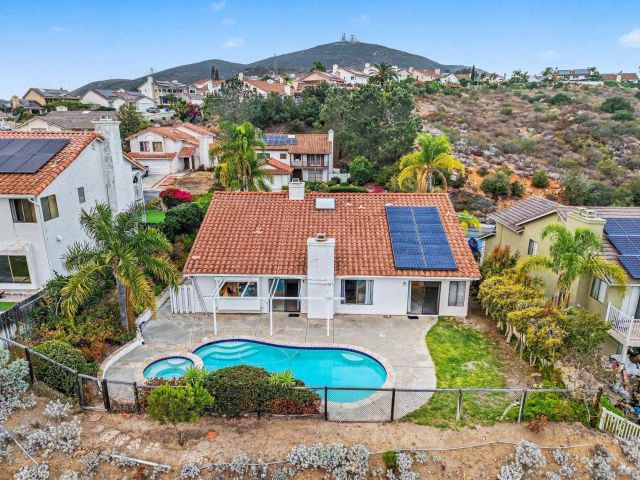 9264 Lethbridge, San Diego, CA 92129