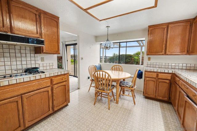 9264 Lethbridge, San Diego, CA 92129