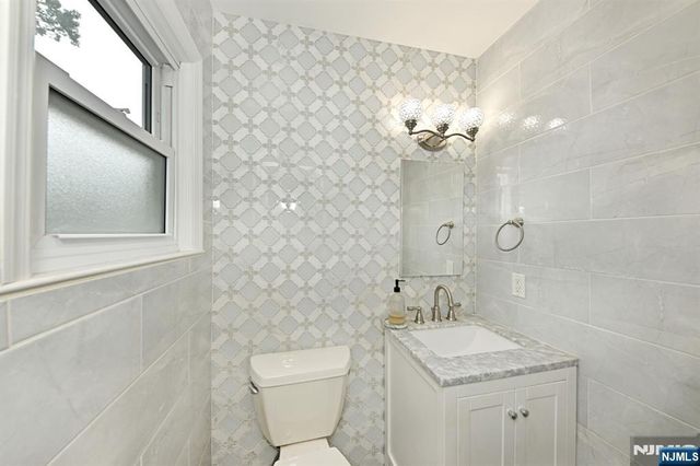 73 Ralph Avenue, Hillsdale, NJ 07642