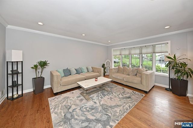 73 Ralph Avenue, Hillsdale, NJ 07642