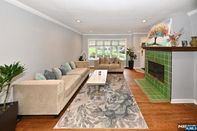 73 Ralph Avenue, Hillsdale, NJ 07642