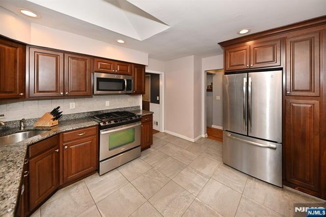 73 Ralph Avenue, Hillsdale, NJ 07642