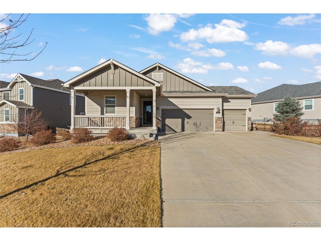 5509 Harbor Town Dr, Elizabeth, CO 80107